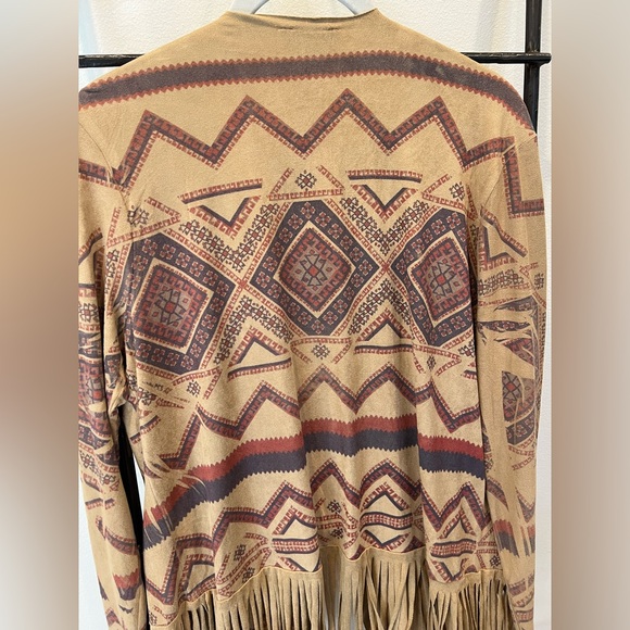 Timing Faux Suede Tan and Brown Geometric Cardigan - Picture 5 of 5